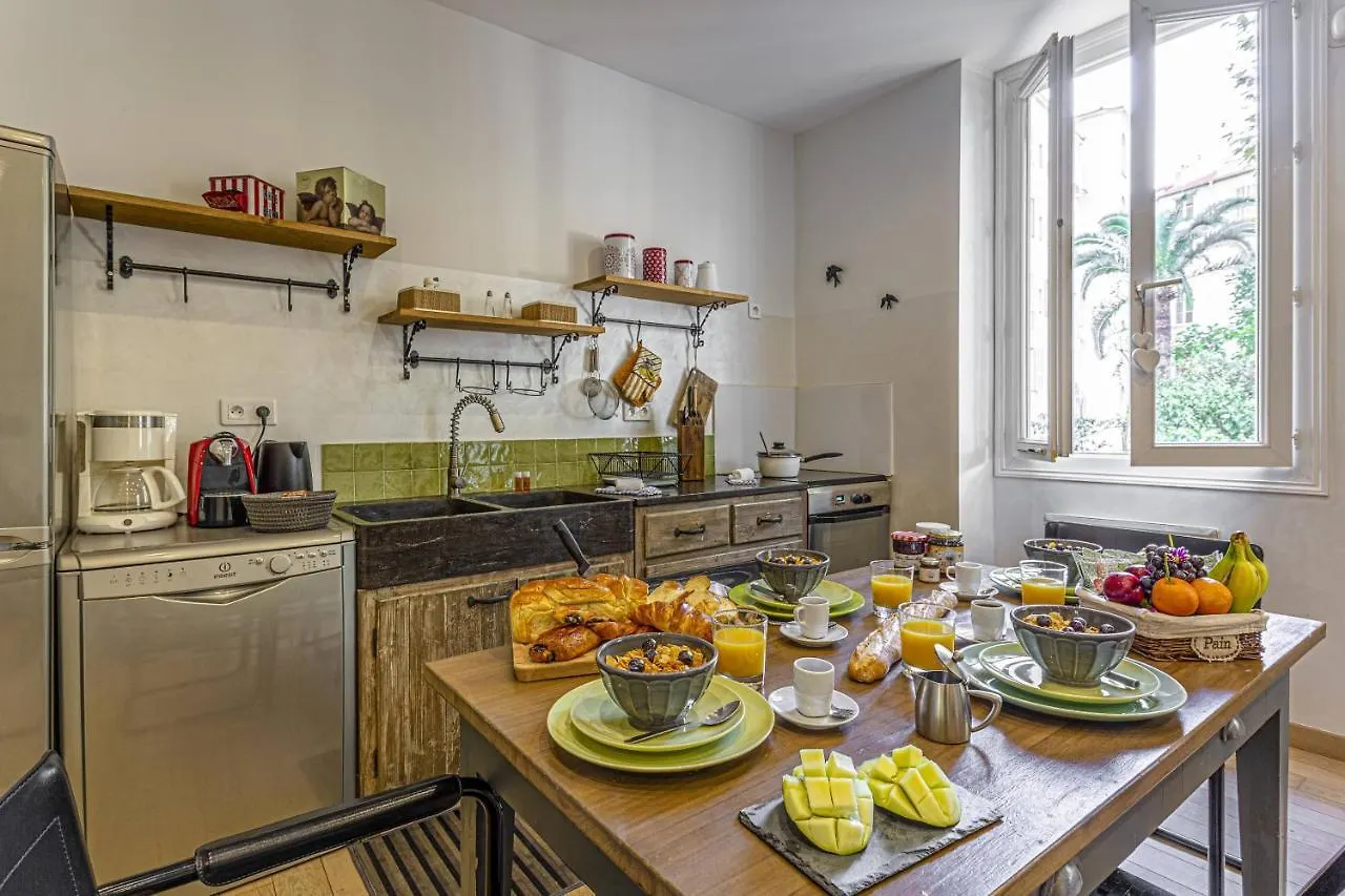 Gambetta - Charming 2 Bedroom - Near Promenade 0*, Nice