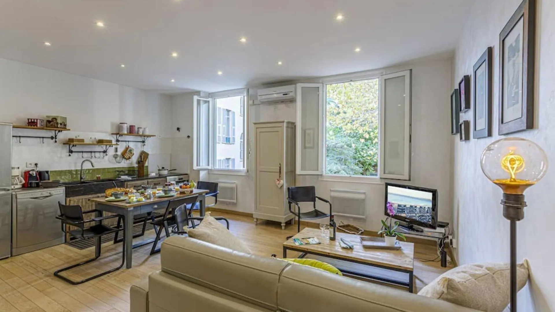 Gambetta - Charming 2 Bedroom - Near Promenade location